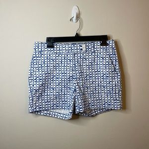 Vineyard Vines Blue and White Spinnaker Shorts Watercolor Tie Dye Square